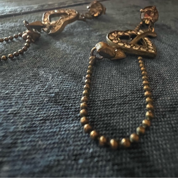 Betsey Johnson dangle crystal chain heart arrow earrings - Picture 2 of 2